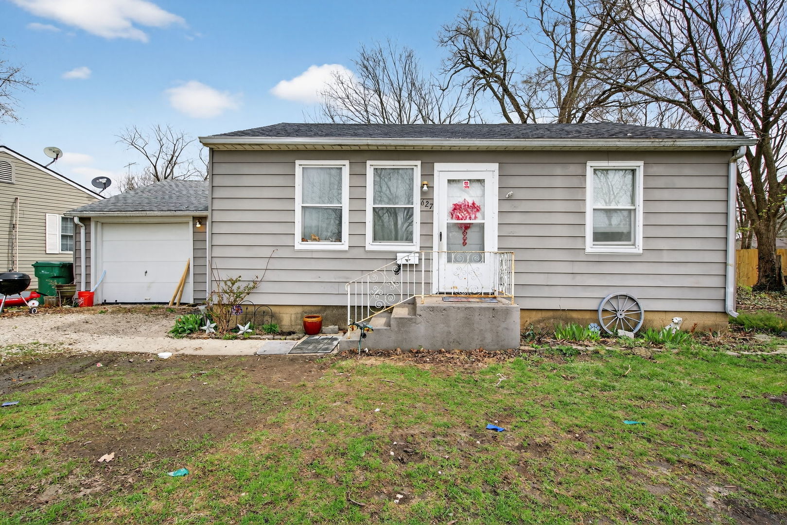 627 S Circle Drive, Wilmington, IL