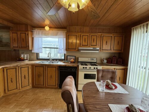 608 Tanglewood Road, Matteson, IL