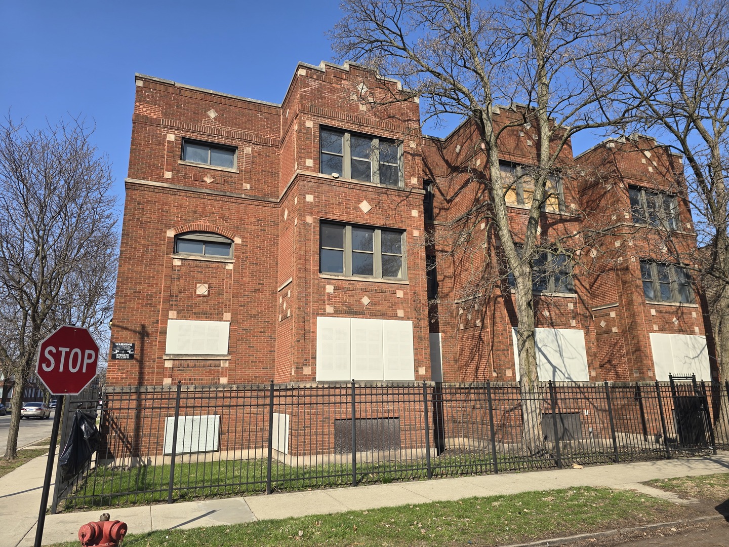 7546 S Peoria Street, Chicago, IL