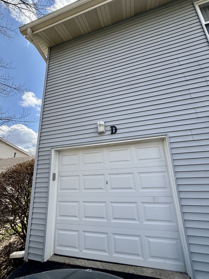 330 Hampton Court #D, Bloomingdale, IL