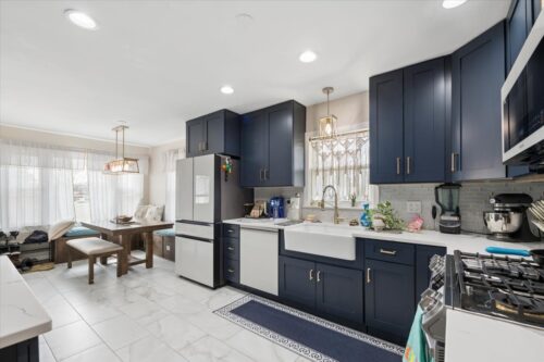 8657 W Lyndale Avenue, River Grove, IL