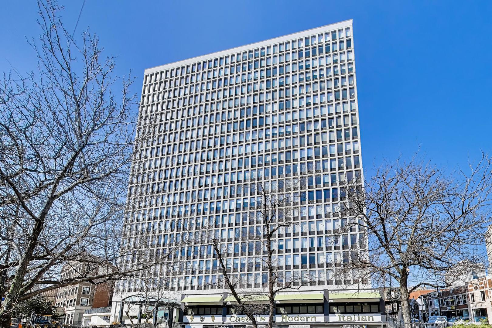 444 W FULLERTON Parkway #305, Chicago, IL