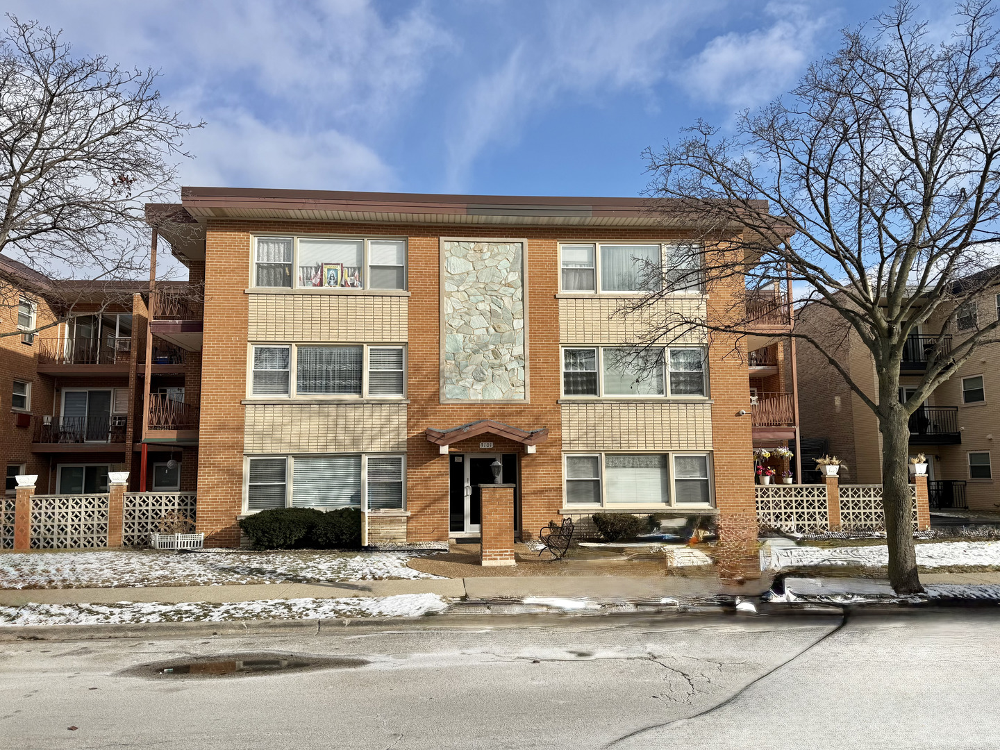 3101 Paris Avenue #307, River Grove, IL