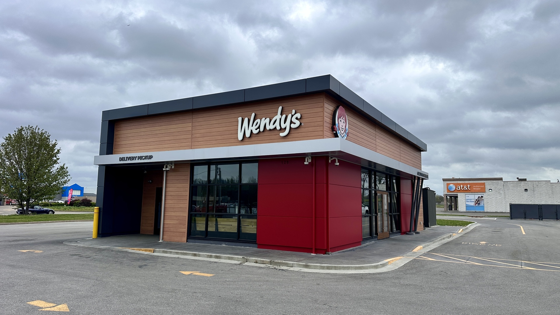 120 N Central Street, Benton, IL