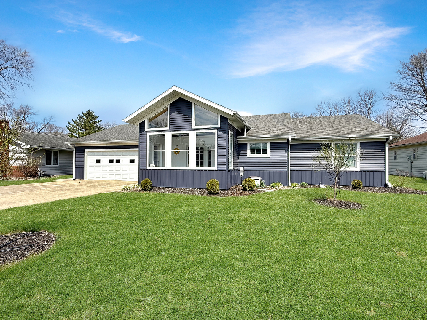 203 E Church Street, Gifford, IL