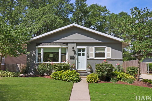 219 Harding Avenue, Libertyville, IL