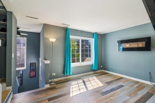 47 S Treehouse Lane, Round Lake, IL