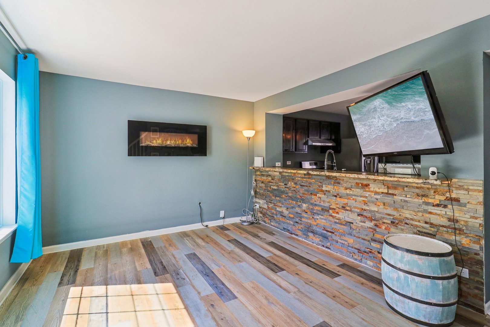 47 S Treehouse Lane, Round Lake, IL