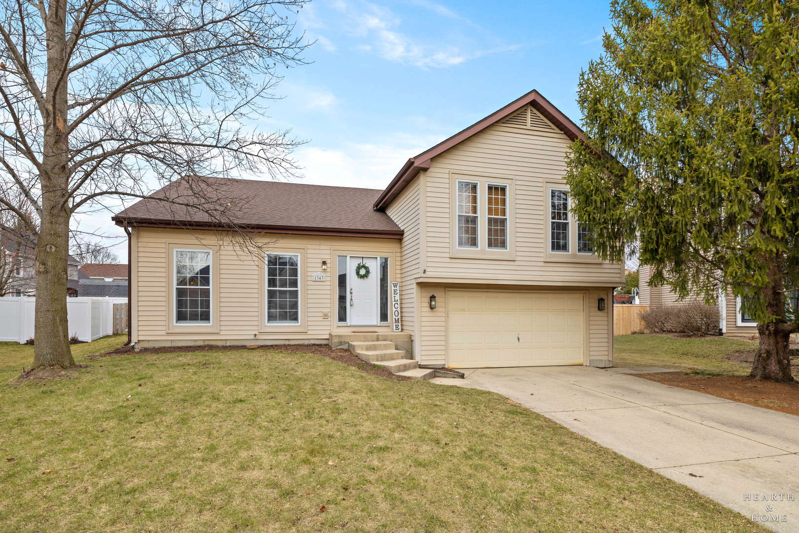 1343 Knollwood Circle, Crystal Lake, IL