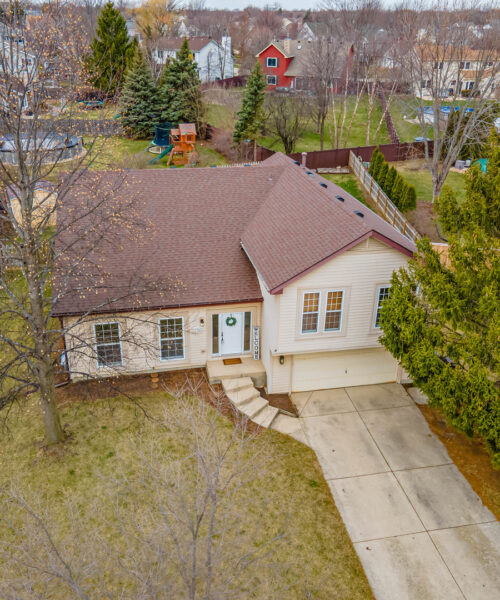 1343 Knollwood Circle, Crystal Lake, IL