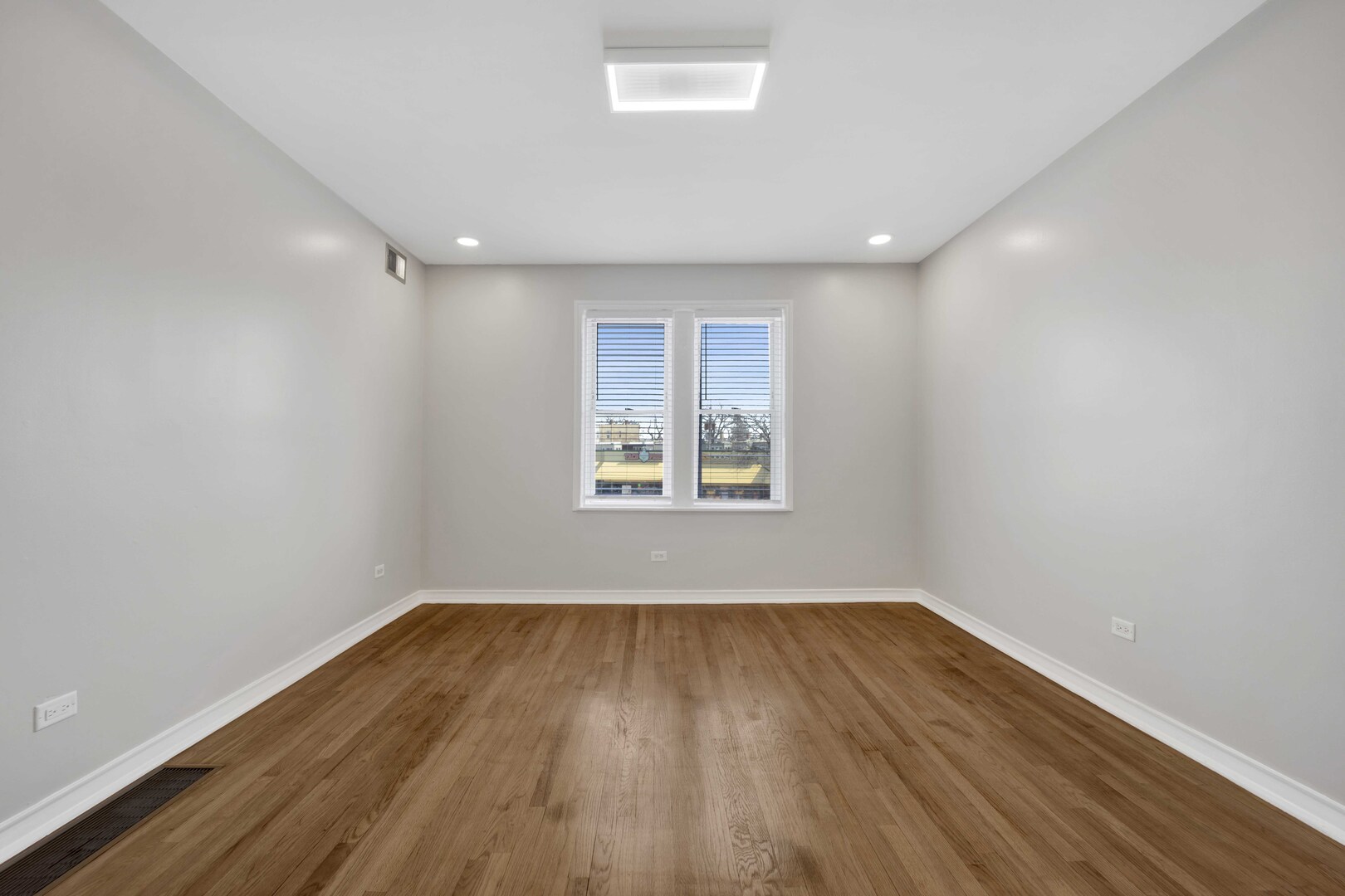 3024 N Pulaski Road #4B, Chicago, IL