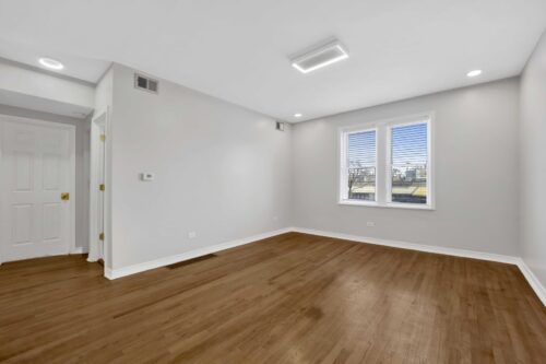 3024 N Pulaski Road #4B, Chicago, IL