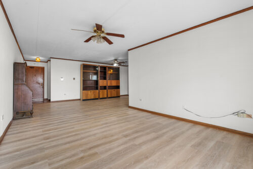 6490 N Northwest Highway #5F, Chicago, IL