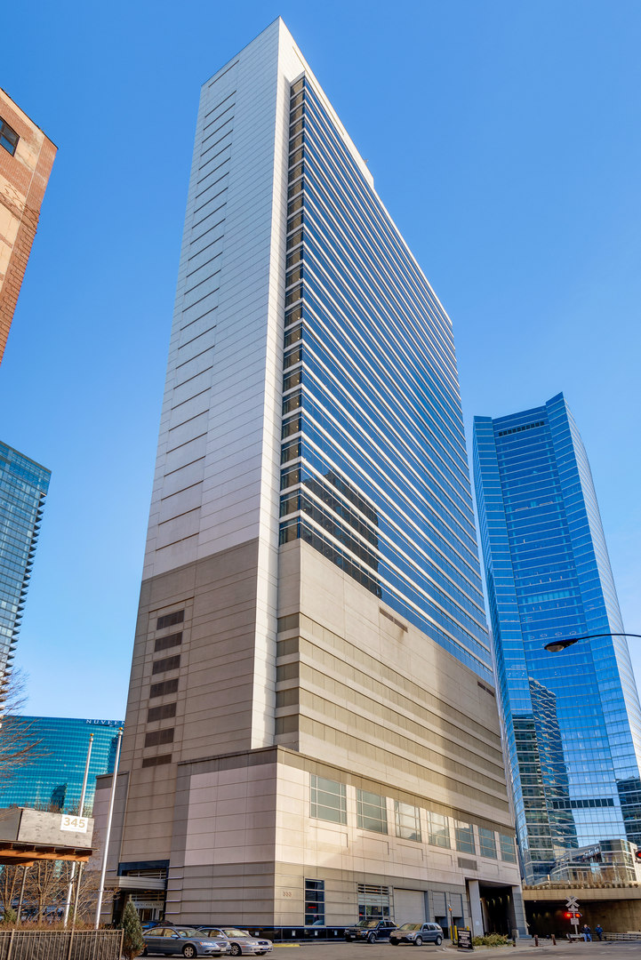 333 N CANAL Street #1306, Chicago, IL