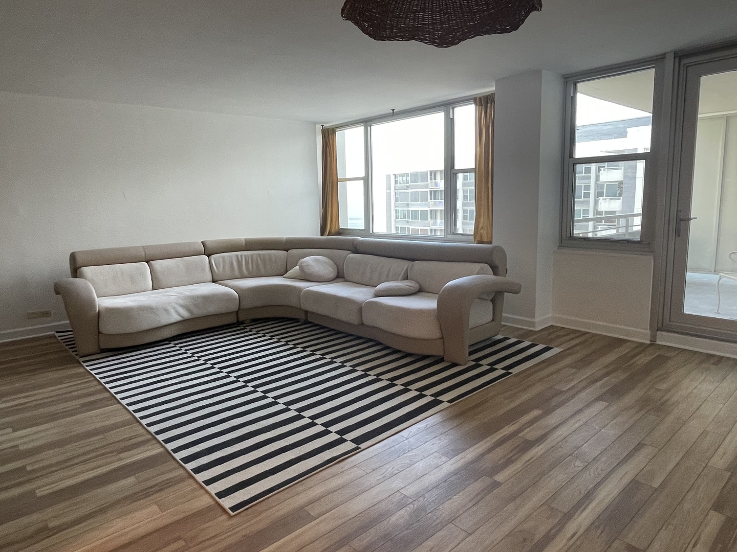 4250 N Marine Drive #2827, Chicago, IL