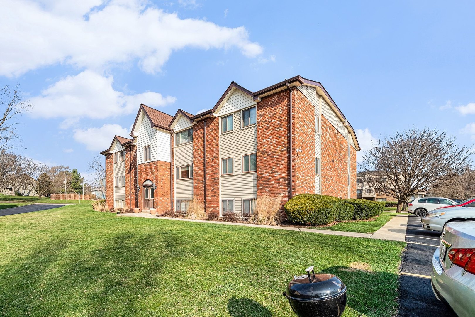 319 Dunning Avenue #3A, West Dundee, IL