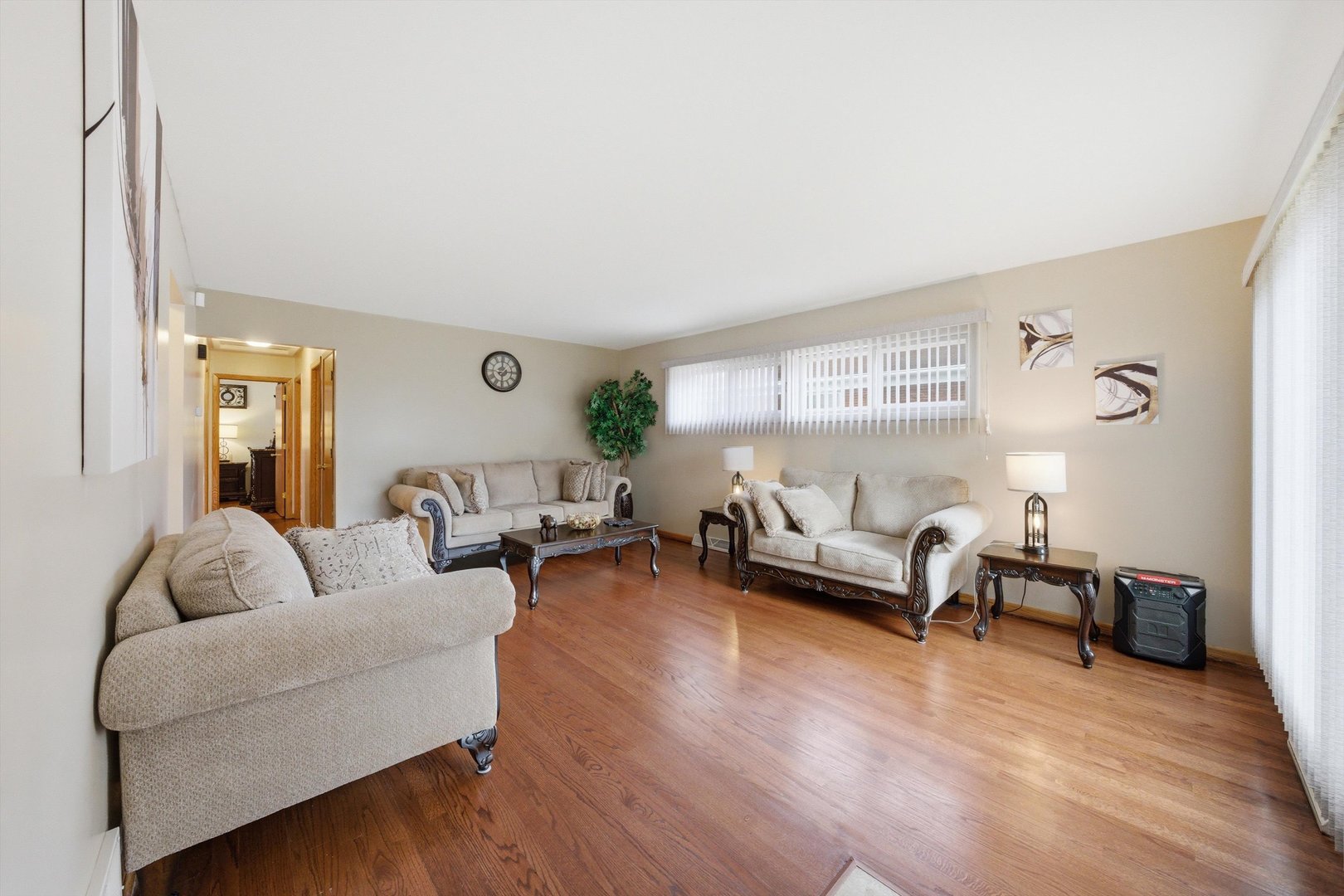 17218 HILLSIDE Avenue, Hazel Crest, IL