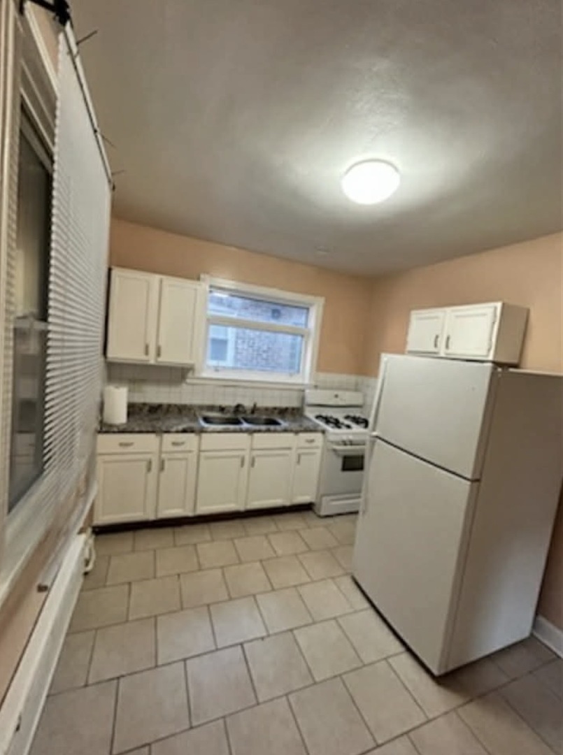 5048 W Henderson Street #2R, Chicago, IL