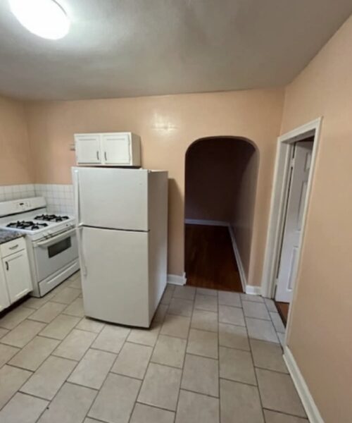 5048 W Henderson Street #2R, Chicago, IL