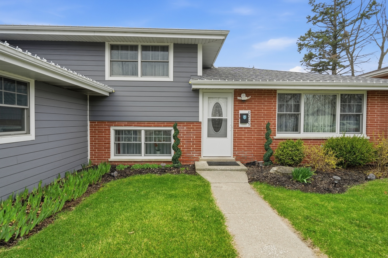 9209 W 147th Street, Orland Park, IL