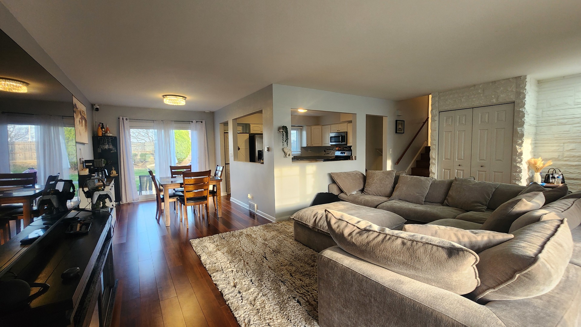 843 S School Street, Lombard, IL