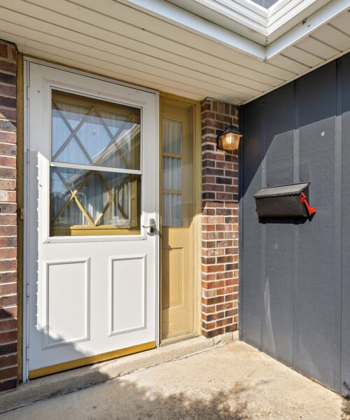 404 Lucille Avenue, Fox River Grove, IL