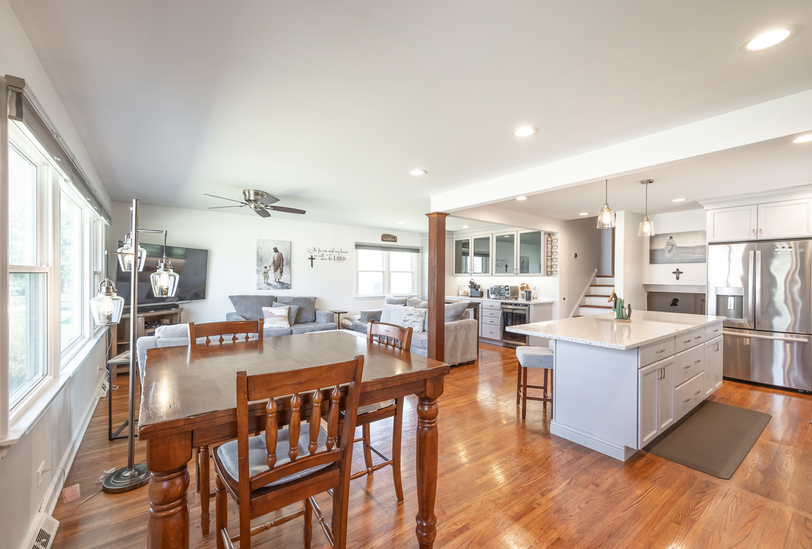 751 Leaf Court, Bartlett, IL