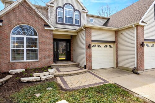 1524 W Mooseheart Road, North Aurora, IL