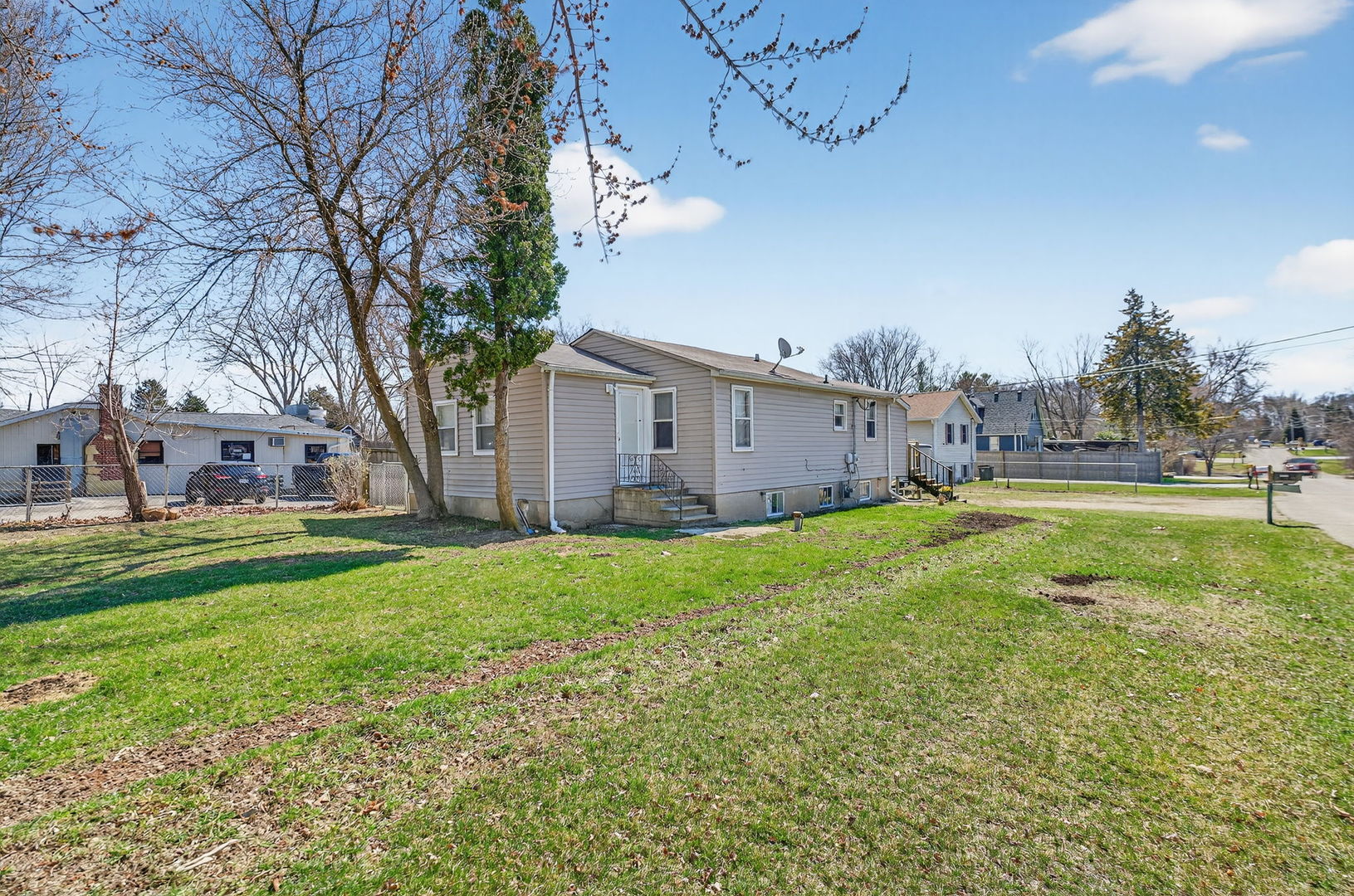 26203 W Grand Avenue, Ingleside, IL
