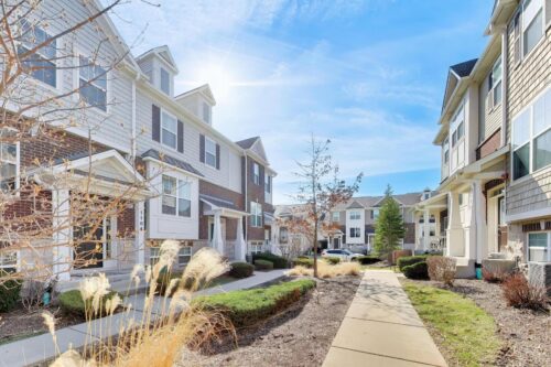 1174 Evergreen Avenue, Des Plaines, IL