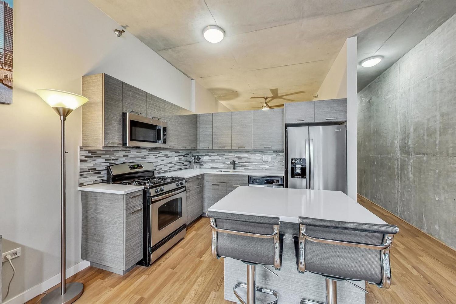 235 W VAN BUREN Street #1517, Chicago, IL