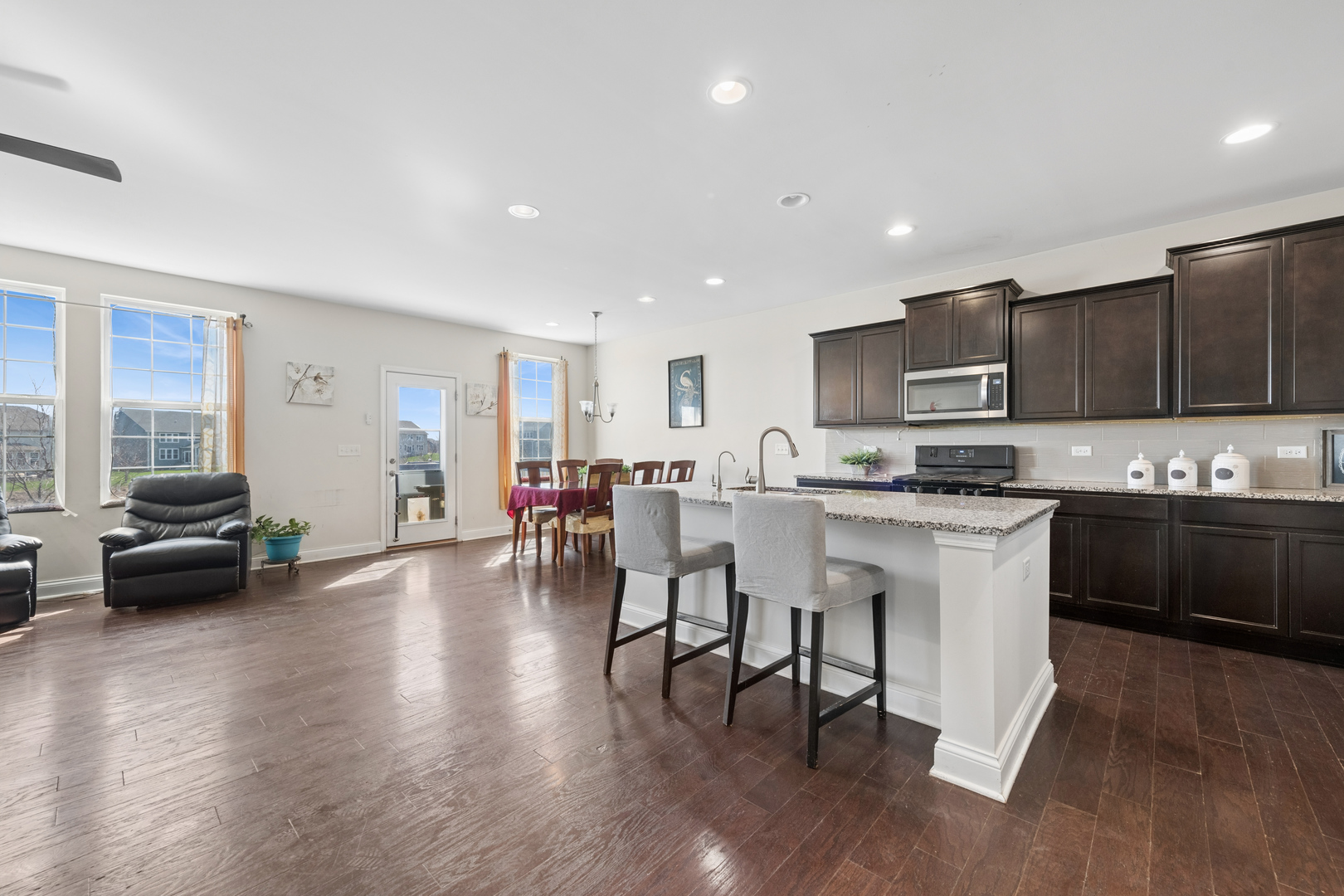 24 BEVERLY Lane, Hawthorn Woods, IL