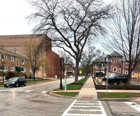 33 S Madison Avenue #1B, La Grange, IL