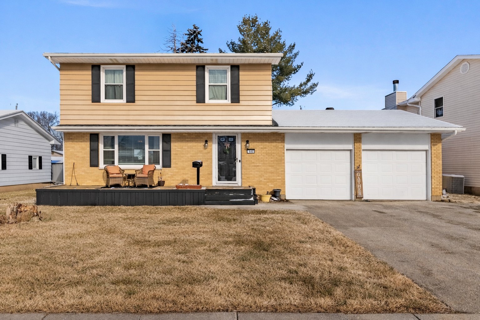 900 14TH Place, Camanche, IA