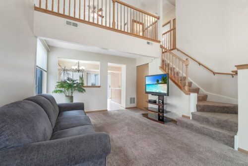 900 Symphony Drive, Aurora, IL