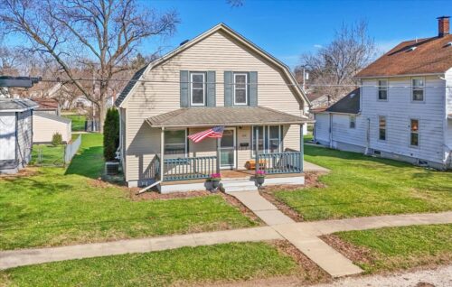 122 N Stott Street, Genoa, IL