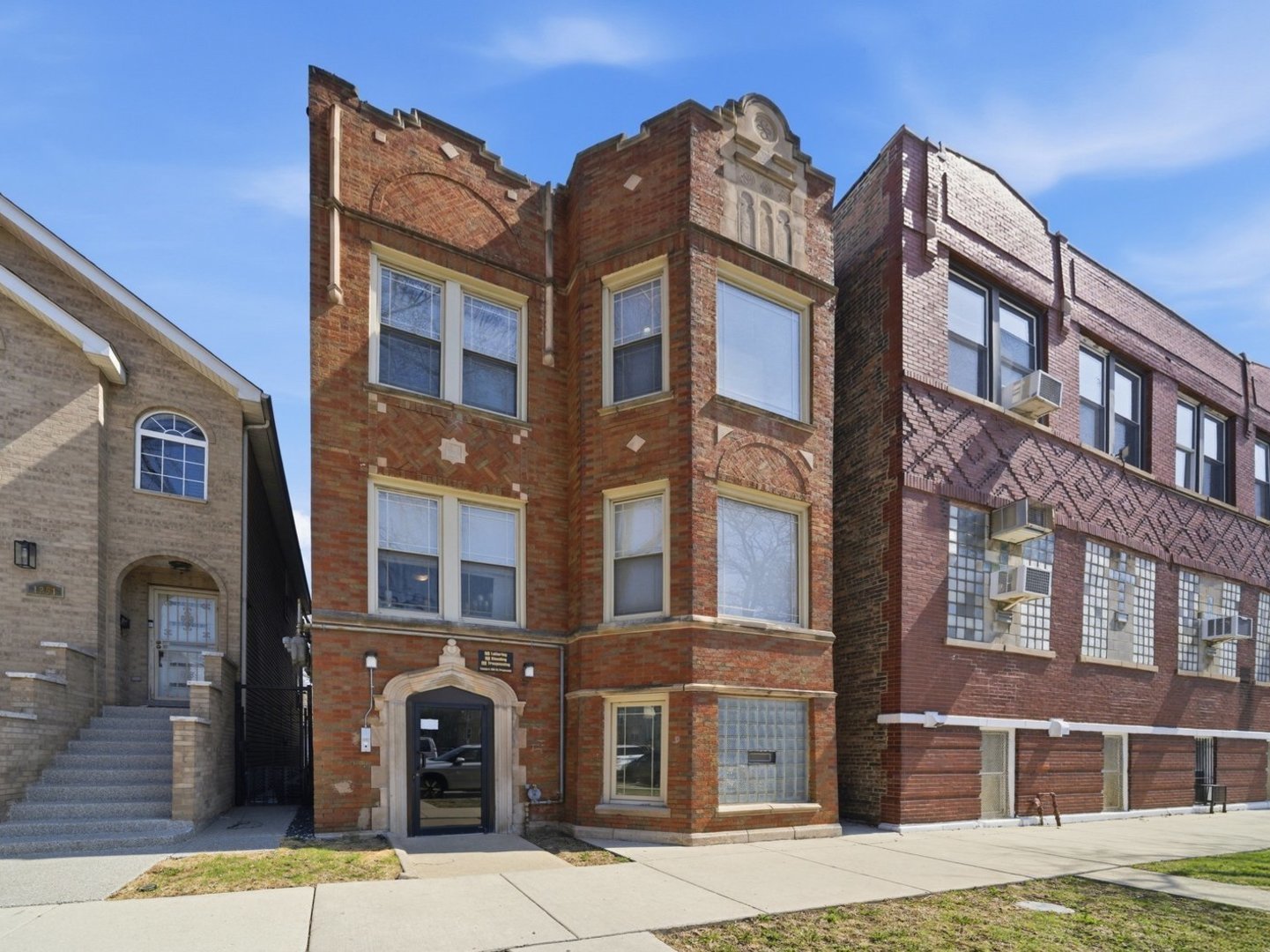 1253 S Tripp Avenue, Chicago, IL