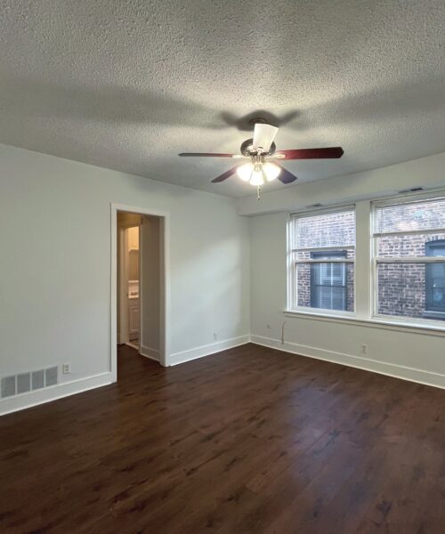 3727 N Pine Grove Avenue #306, Chicago, IL