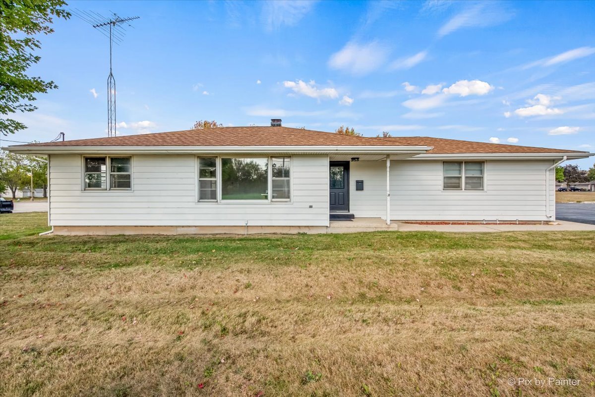 124 E Oak Knoll Drive, Hampshire, IL