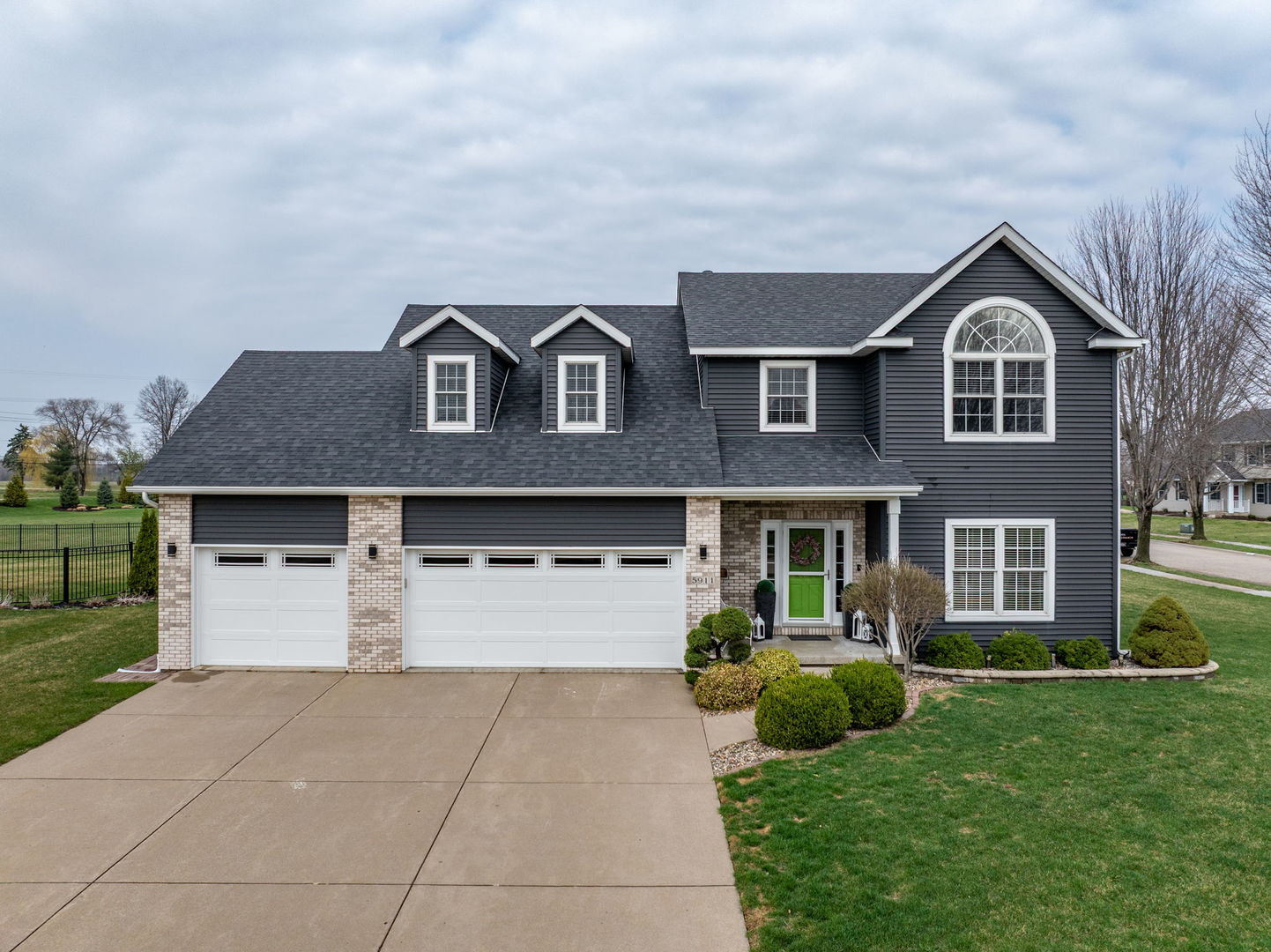 5911 Woodland Avenue, Davenport, IA