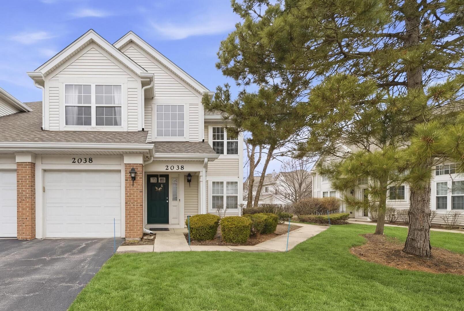 2038 Cambria Court #2038, Northbrook, IL