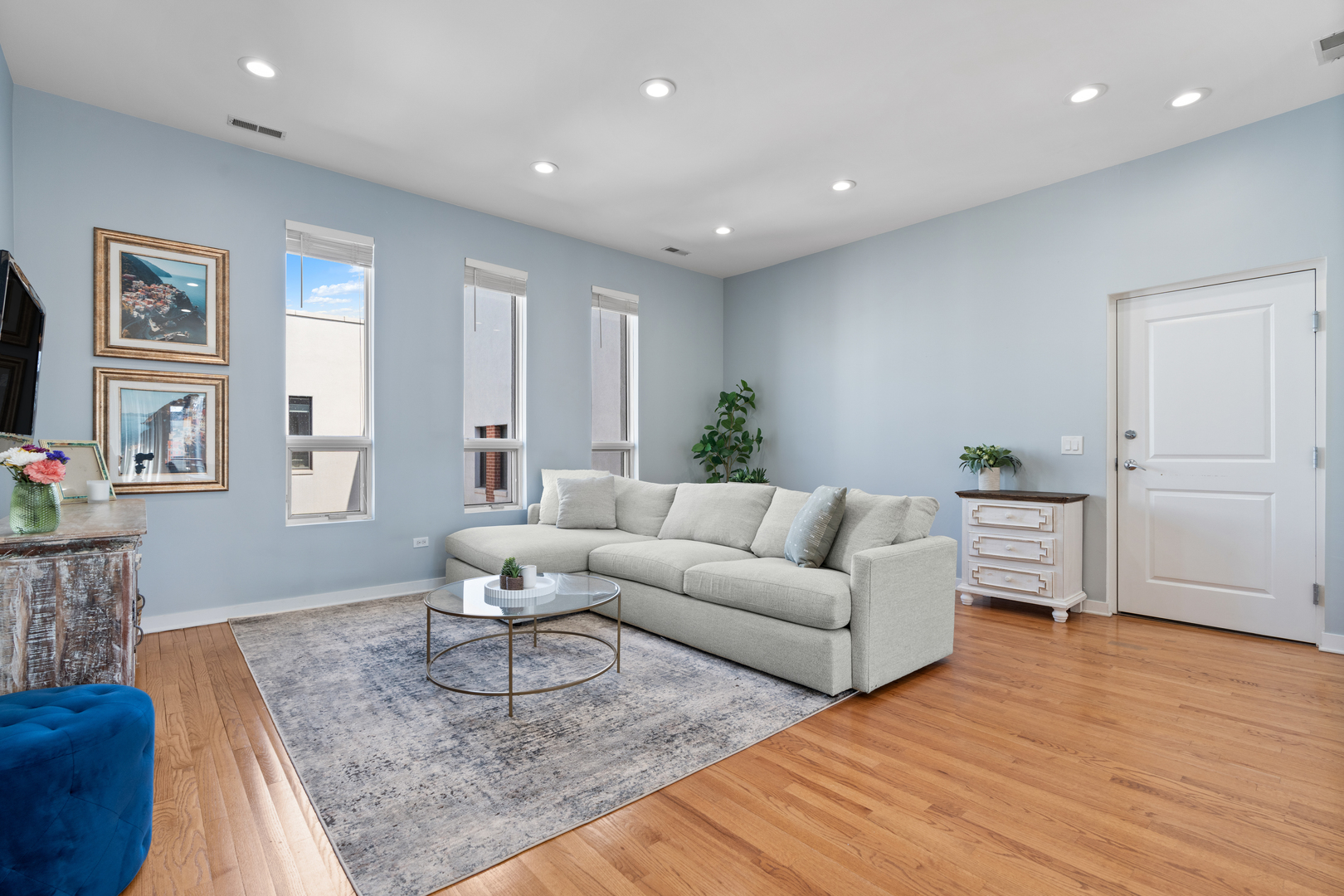 2065 N Kedzie Avenue #328, Chicago, IL