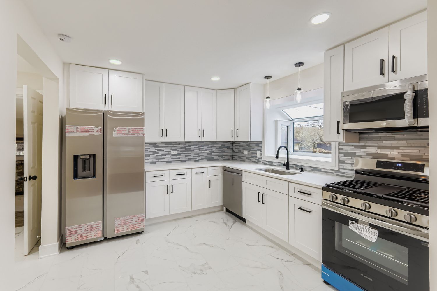 6755 Maple Court, Bridgeview, IL