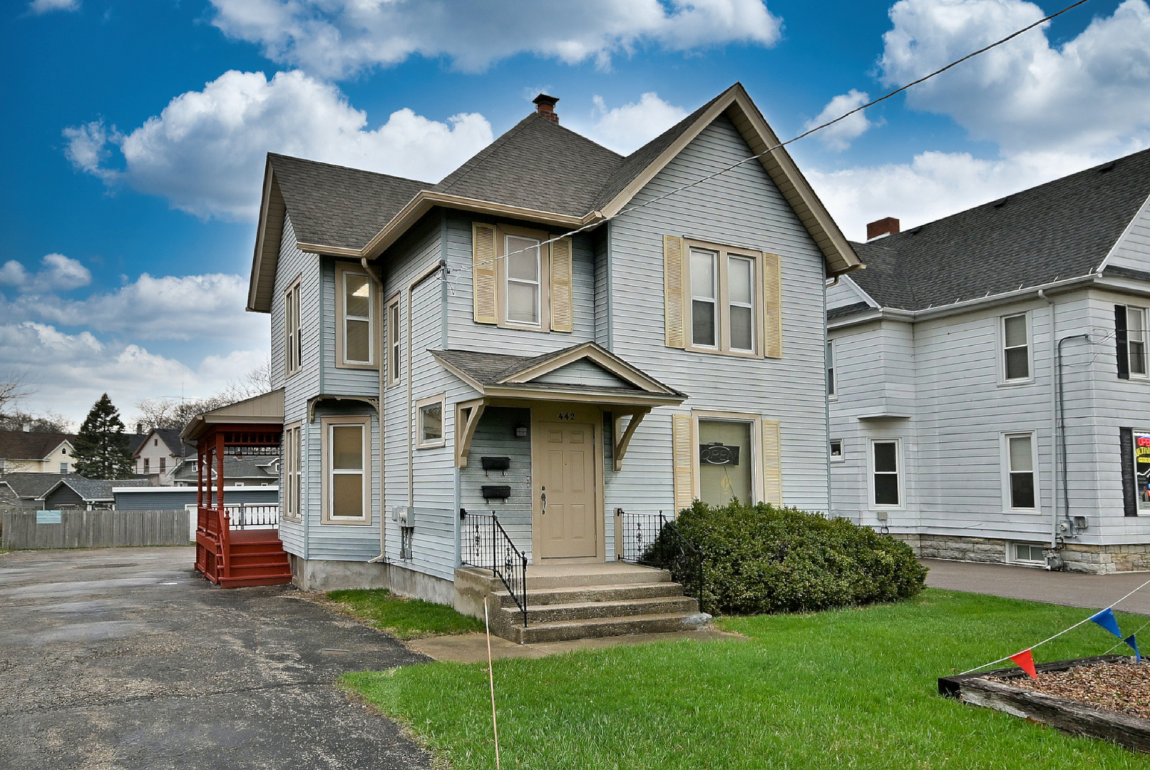 442 N Lake Street, Aurora, IL