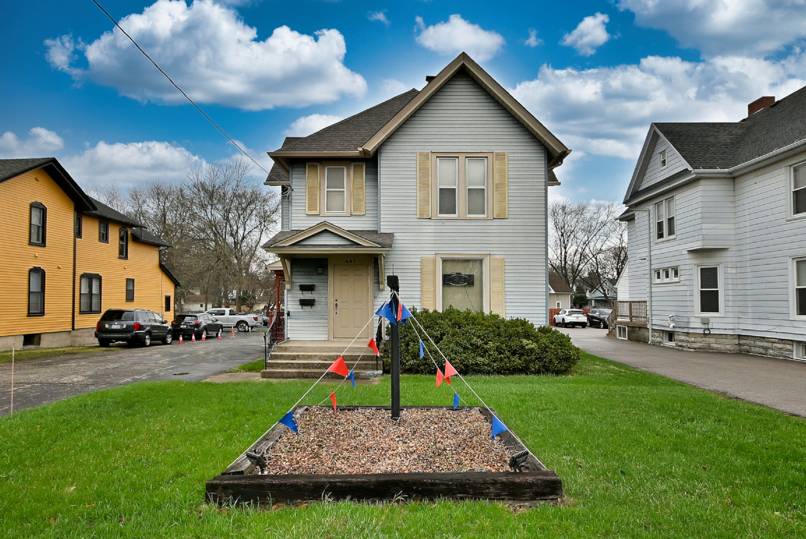 442 N Lake Street, Aurora, IL