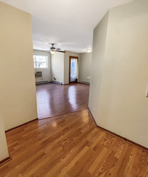 1524 W Sand Bar Court #2C, Round Lake, IL