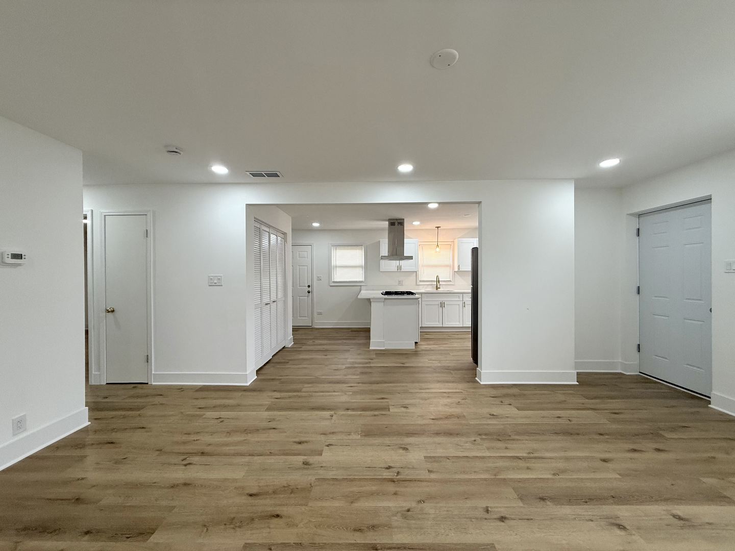 14916 Langley Avenue, Dolton, IL