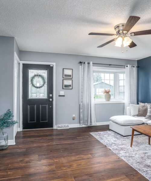 402 W Sheridan Drive, Eldridge, IA