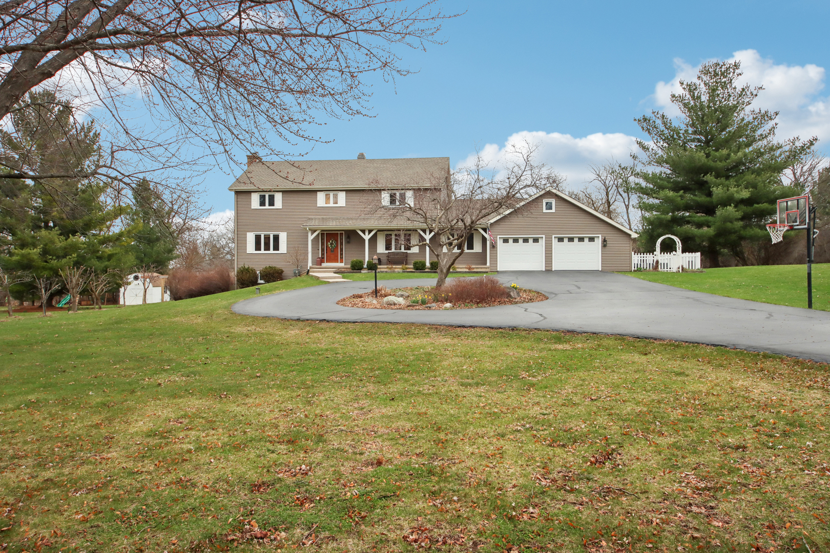 3720 Great Hill Road, Crystal Lake, IL
