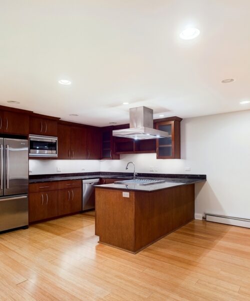 632 W Barry Avenue #GS, Chicago, IL